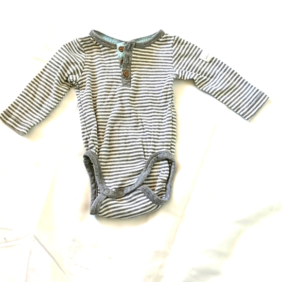H&M Striped Henley style Onesie 1-2 months - Picture 1 of 3